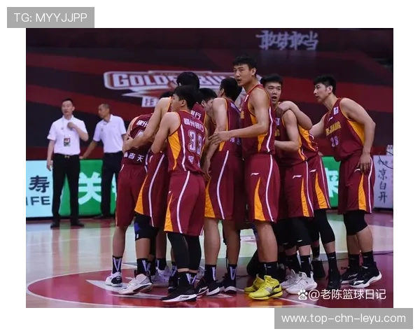 刘志轩三分连中，山东外线火力支撑：一场关于信任与节奏的篮球之旅