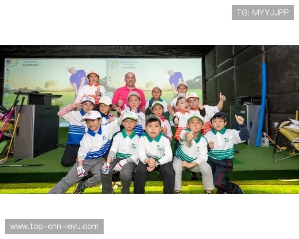 篮网队长开设青少年自信培训课程，篮网队训练